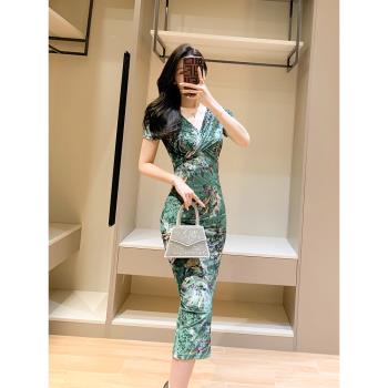 綠色印花連衣裙女秋季新款復古中國風氣質優雅V領開叉修身包臀裙