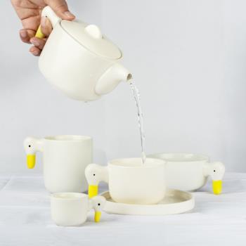 【夢田良品】創意啞光設計款可愛小黃鴨系列陶瓷茶壺餐盤湯碗杯碟