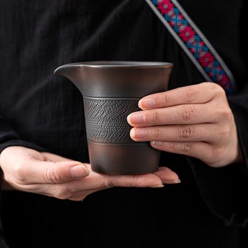 器物志 紫陶公道杯創意分茶器大容量陶瓷木柄側把紫砂大公杯茶壺