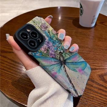 技芝 創意適用iPhone13ProMax矽膠蘋果16 15 12手機殼11防摔彩繪蜻蜓14 XsMax新款plus保護套軟潮豎皮紋男女