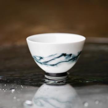 山水間 水墨主人杯 景德鎮手繪陶瓷茶杯 創意中式茶器茶道 釉下彩