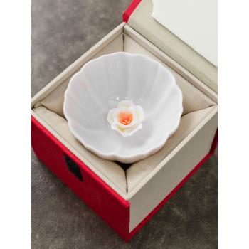 高檔陶瓷梅花女士茶杯羊脂玉主人杯高階品茗杯紫色復古單杯禮盒裝