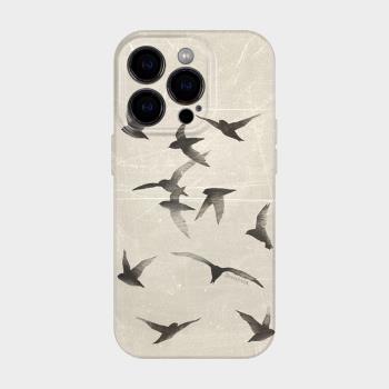 向鳥飛往你的山 iPhone蘋果15promax新款手機殼十五復古ins風14抽象藝術13高級感小眾不撞款適用12全包軟殼11