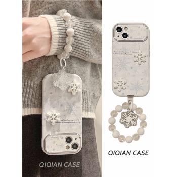 啟乾 立體雪花手腕帶iPhone15手機殼適用蘋果14/13promax皮質軟殼12手提11鏈條掛繩高階感小眾新款秋冬女聖誕