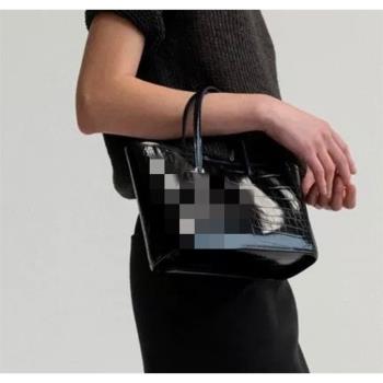 小眾設計托特包女2022秋冬新款今年流行高級感仿鱷魚紋通勤手提包