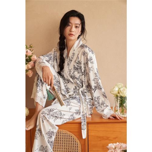 春夏女花色青果領仿真絲睡衣