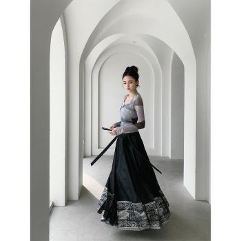 界相【屏面】新中式國風馬面裙女2023新款高品質螺鈿刺繡漢服半裙