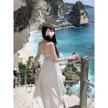 白色茶歇氣質性感海邊度假吊帶裙