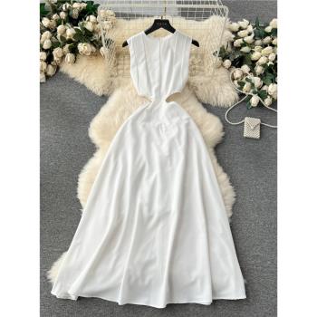 白色連衣裙小眾鏤空露腰大擺禮服