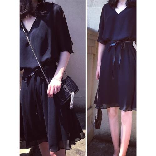 法式黑色連衣裙女夏季新款高級感氣質胖mm大碼V領裙子顯瘦中長裙