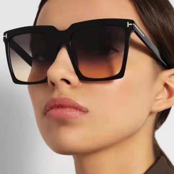 英式新款歐美個性大框方形太陽眼鏡 跨境車載墨鏡T字米釘男女通用