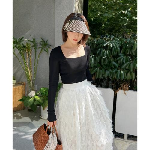 SUSISUMMER優雅線條 復古方領無縫不勒肉柔糯60支羊毛長袖打底衫