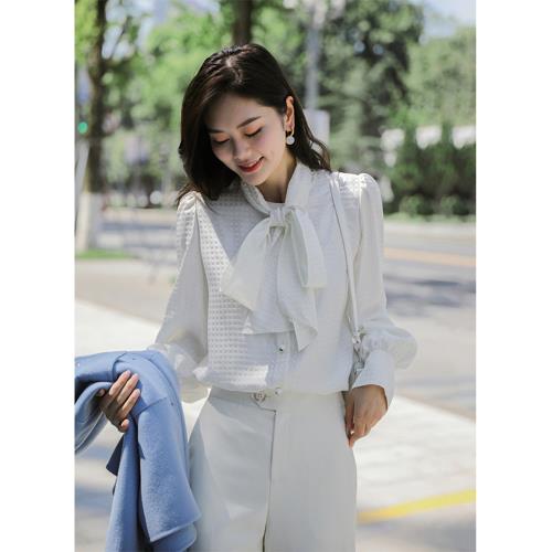 OBEG歐碧倩設計感提花燈籠袖襯衫女春秋優雅飄帶上衣10424034