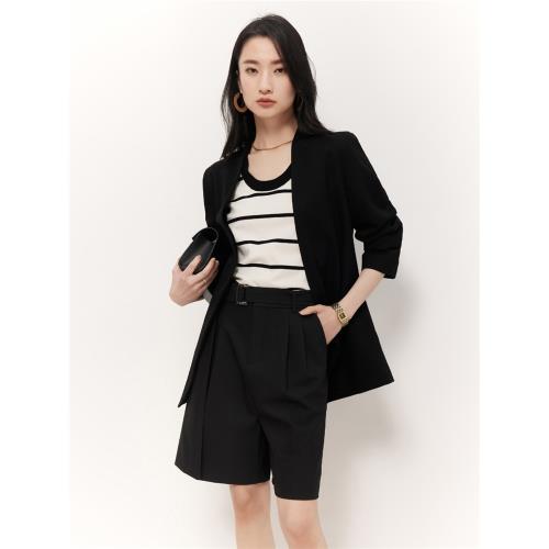 現貨小蟲飛了日本J口面料立體感鐵扣腰帶高腰闊腿短褲休閑褲女夏|休閒褲|ETMall東森購物網