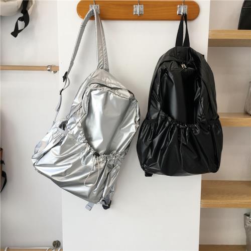 小臟柜 日韓小眾高級質感滌綸布亮黑銀色雙肩背包大容量學生書包