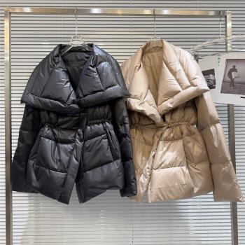 網紅同款2024冬季新款炸街款大翻領抽繩收腰設計保暖羽絨服外套女