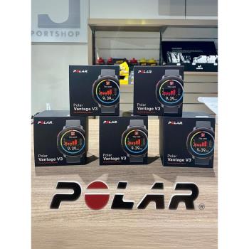 POLAR普樂 Vantage V3 是專為運動愛好者設計的智慧手錶主體，支援 Android 與 iOS 系統，完美相容 iPhone 與 Android 手機。內建先進的運動偵測與健康偵測功能，包括心率監測、步數追蹤與 GPS 定位，配備觸控螢幕設計，但不可更換螢幕畫面，且不支援行動支付。無論是跑步、游泳或健身，都能提供精準資料分析，幫助您最佳化訓練。保固期長達 2 年，主機非人為故障有限保固 2 年、內建電池故障有限保固 1 年（以保卡與發票日期起計）。購買後至遠寬電信官網完成會員註冊並登入產品保固，即可享有售後服務，註冊超簡單，不需保留發票和保固卡。註冊網頁：https://www.farwide.com.tw/pages/warranty。選購 POLAR Vantage V3，享受專業運動追蹤與可靠保固保障！