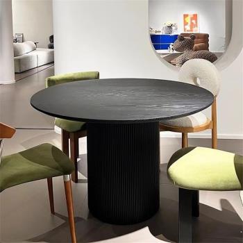 法式實木小圓桌黑色家用小戶型美式復古原木圓形餐桌接待咖啡桌子
