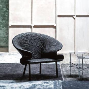 北歐異形意大利設計師輕奢玻璃鋼涂鴉休閑沙發扶手椅子樣板房客廳