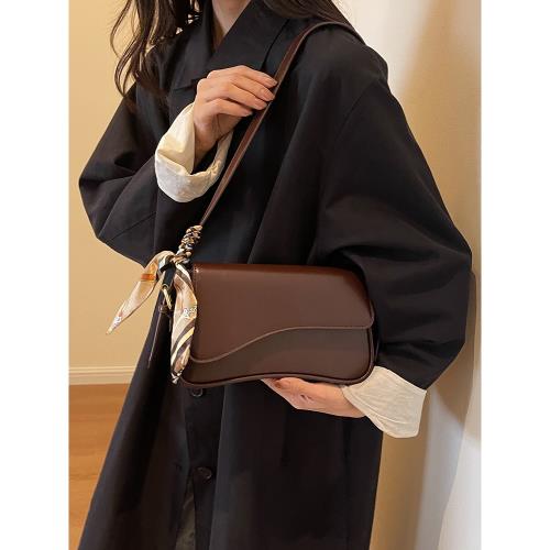 腋下包包女秋冬百搭2025新款時尚小眾設計單肩斜挎包高級感小方包