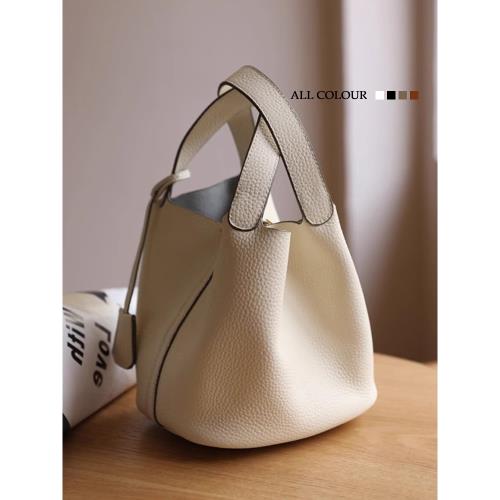 大容量白色菜籃子手提手拎包包女式2025新款超火高級感斜挎水桶包