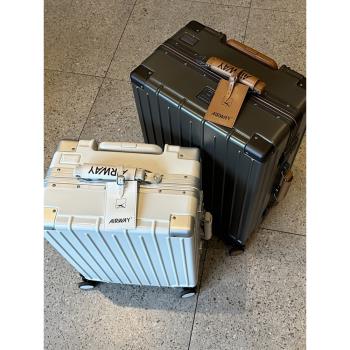 出口精緻剎車輪拉桿箱杯架行李箱掛鉤旅行箱20寸男女皮箱鋁框箱包