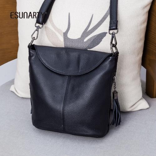 真皮包包女2024新款時尚斜挎包腰包水桶包女士高級百搭流蘇單肩包