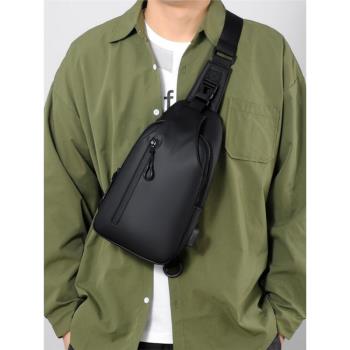 男士PU胸包韓國時尚單肩包大容量背包防潑水胸包印logo拉鏈斜挎包