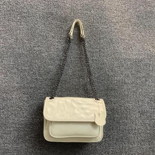 新品真皮女包韓版春夏百搭頭層牛皮鏈條單肩潮小方包氣質定型女包