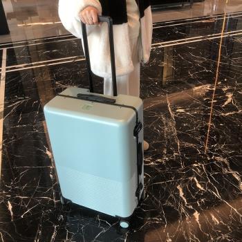 日本鋁框款行李箱登機箱男20寸輕音萬向輪託運旅行密碼拉桿箱女26