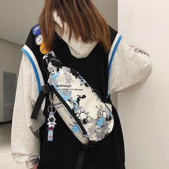 胸包女挎包 運動學生背包女生單肩包 2022年秋冬新款小包包斜挎包