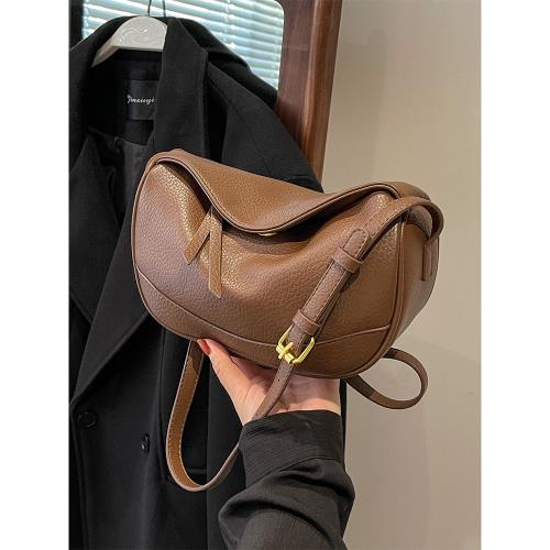 今年流行包包女2025新款時尚高級質感美拉德單肩包通勤斜挎餃子包