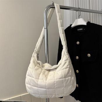 歐美時尚大容量女包新款冬季太空棉腋下包簡約菱格單肩斜挎托特包