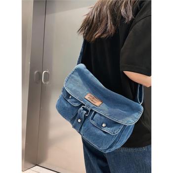 原創小眾夏日美式復古工裝牛仔包包女大容量大學生單肩斜挎郵差包