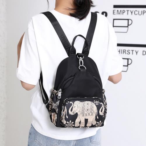 尼龍雙肩包女小背包2020新款潮女百搭防水簡約牛津布輕便女式書包