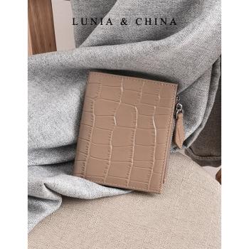 時尚歐美ins鱷魚紋真皮米白短款錢包牛皮搭扣簡約拉鏈錢夾零錢包