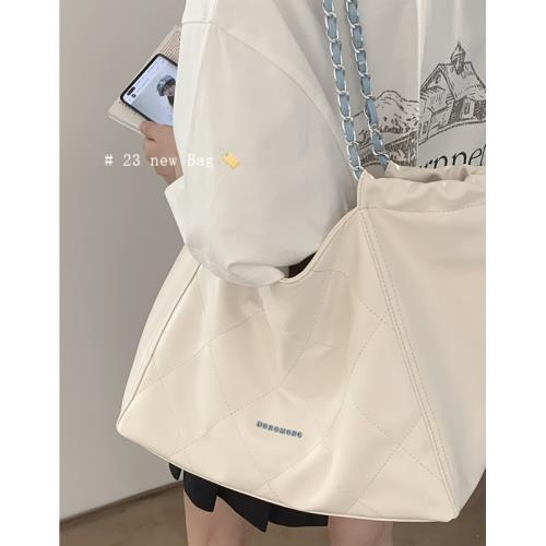 大容量通勤包包女新款2023夏季時尚小眾腋下包單肩包高級感托特包