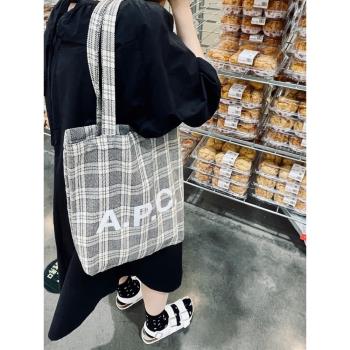 miaM跨境日韓APC格子法式字母帆布包單肩手提購物袋ins男女托特包