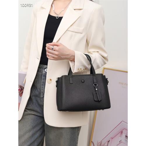 高檔真皮郵差包女新款2024爆款女包百搭手提包女大容量單肩斜挎包