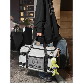 手提短途旅行包男女超大容量出差旅游行李袋多功能雙肩背包滑雪包