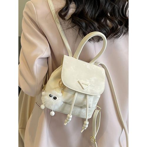 今年流行通勤雙肩包女2025新款春夏百搭旅行包時尚高級感手提書包