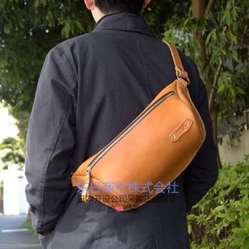 日本代購 HERZ 手工製作 復古皮質大容量機車後揹包通勤單肩胸包