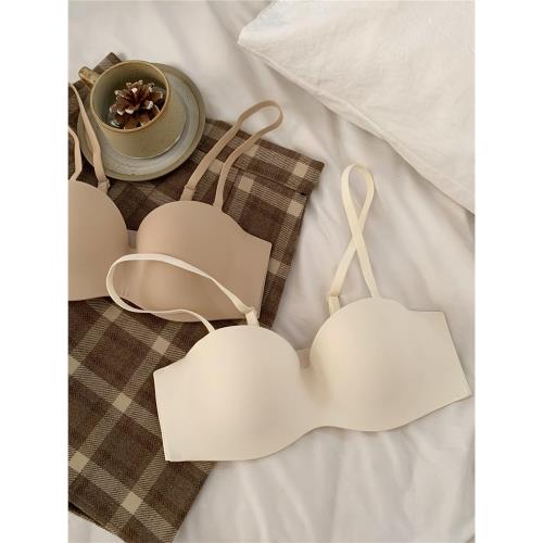 【零感杯】女生半杯無痕防滑無肩帶文胸小胸聚攏顯大無鋼圈內衣女