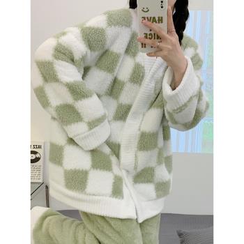 2022年新款睡衣女士珊瑚絨毛絨加厚棋盤格家居服秋冬季天套裝大碼