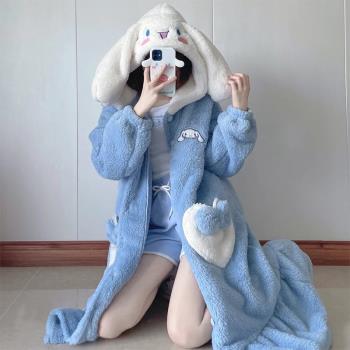 新款玉桂狗珊瑚絨睡衣女草莓熊冬季寬松連帽睡袍加絨加厚長款浴袍