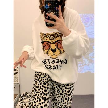睡衣女秋冬珊瑚絨加厚加絨2022年新款網紅家居服法蘭絨豹紋兩件套