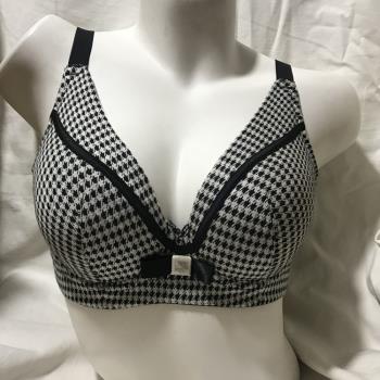 嘉莉詩側收副乳聚攏調整型內衣