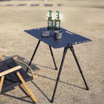 輕量化折疊桌戶外露營鋁合金戰術桌子便攜式置物架黑化風餐桌野餐