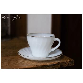 [美國原產] 進口中古Fire King白色螺旋貝殼金邊奶玻璃咖啡杯茶杯