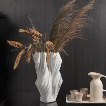 現代簡約小眾景德鎮陶瓷白色花瓶擺件客廳插花器干花網紅裝飾